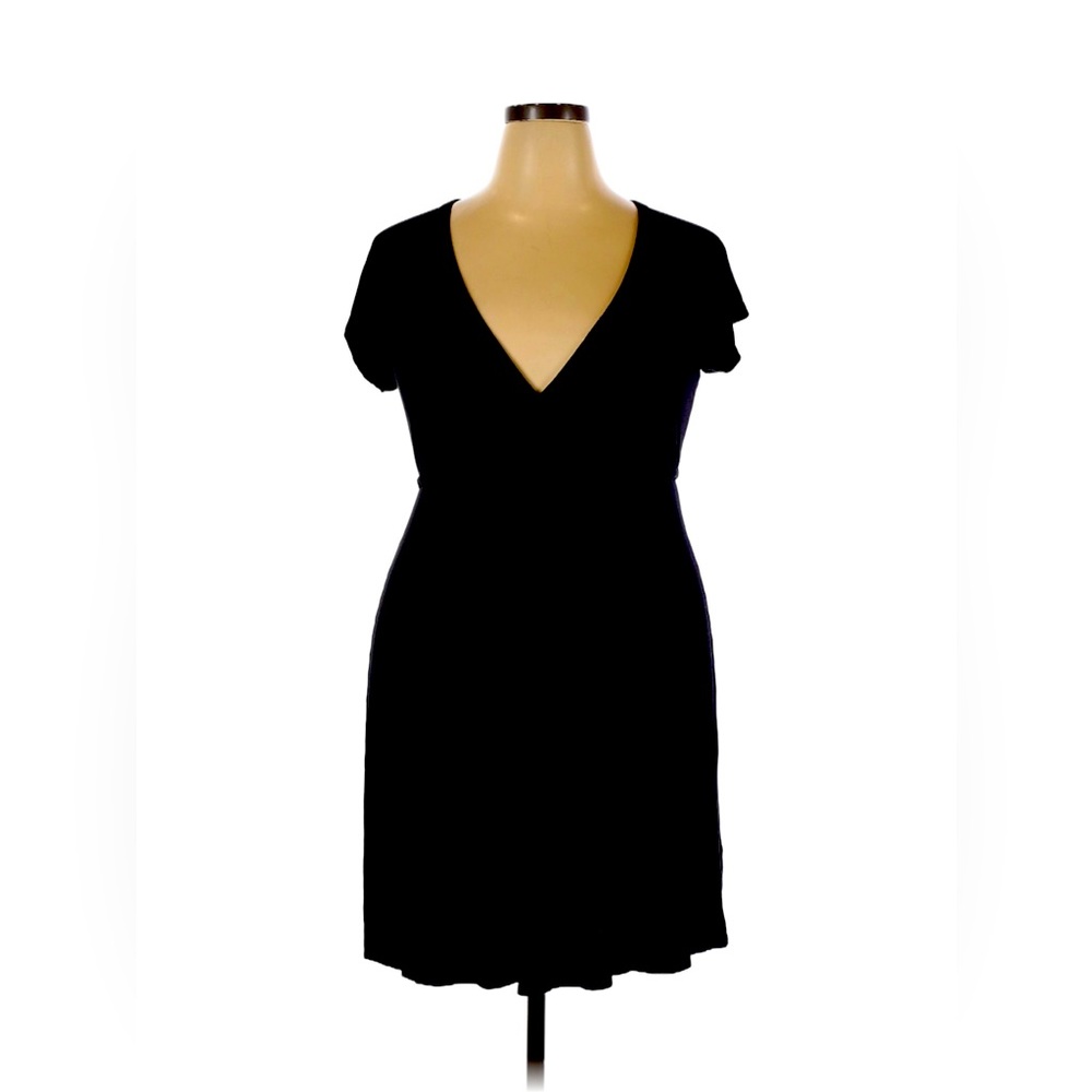 Casual black dress